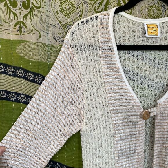NWOT Hand Jive Clothing Cream/ Ivory Stevie Cardigan Size Small - Picture 3 of 15